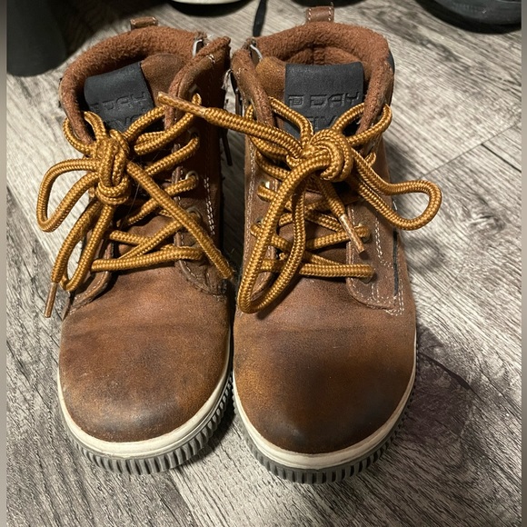 Boots - Picture 5 of 5